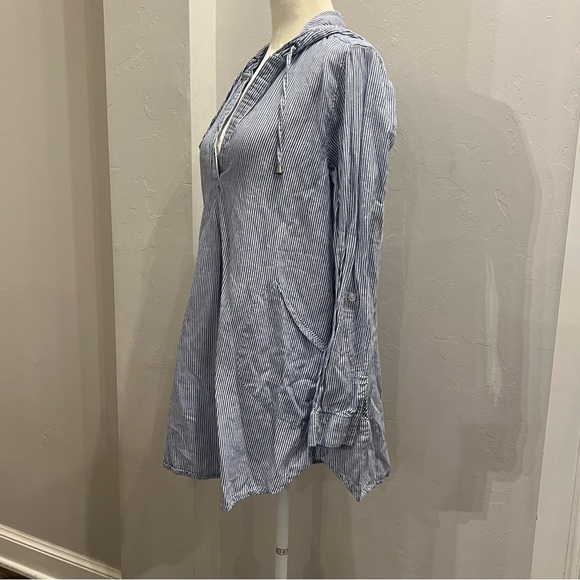 Forcynthia Beachwear Linen Blend Blue White Hooded Roll Tab Sleeve Coverup Sz M - Picture 2 of 5
